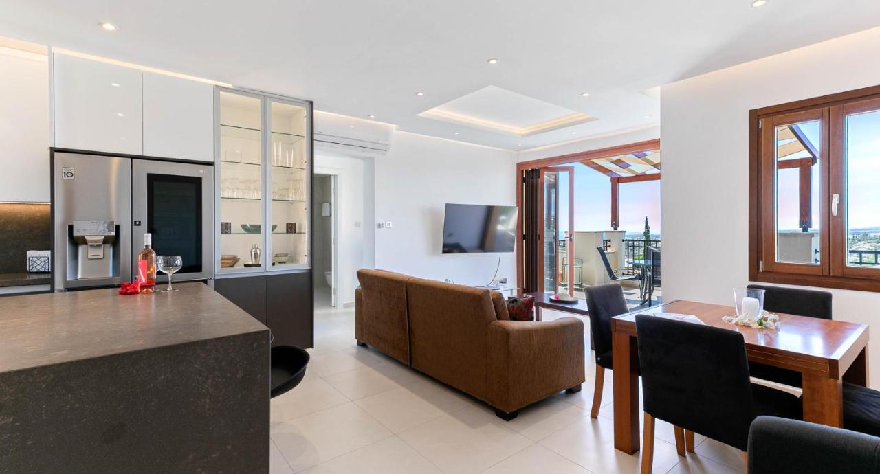 Modern Apartment Nz11 Large Balconies With Sea And Mountain Views Kuklia Zewnętrze zdjęcie